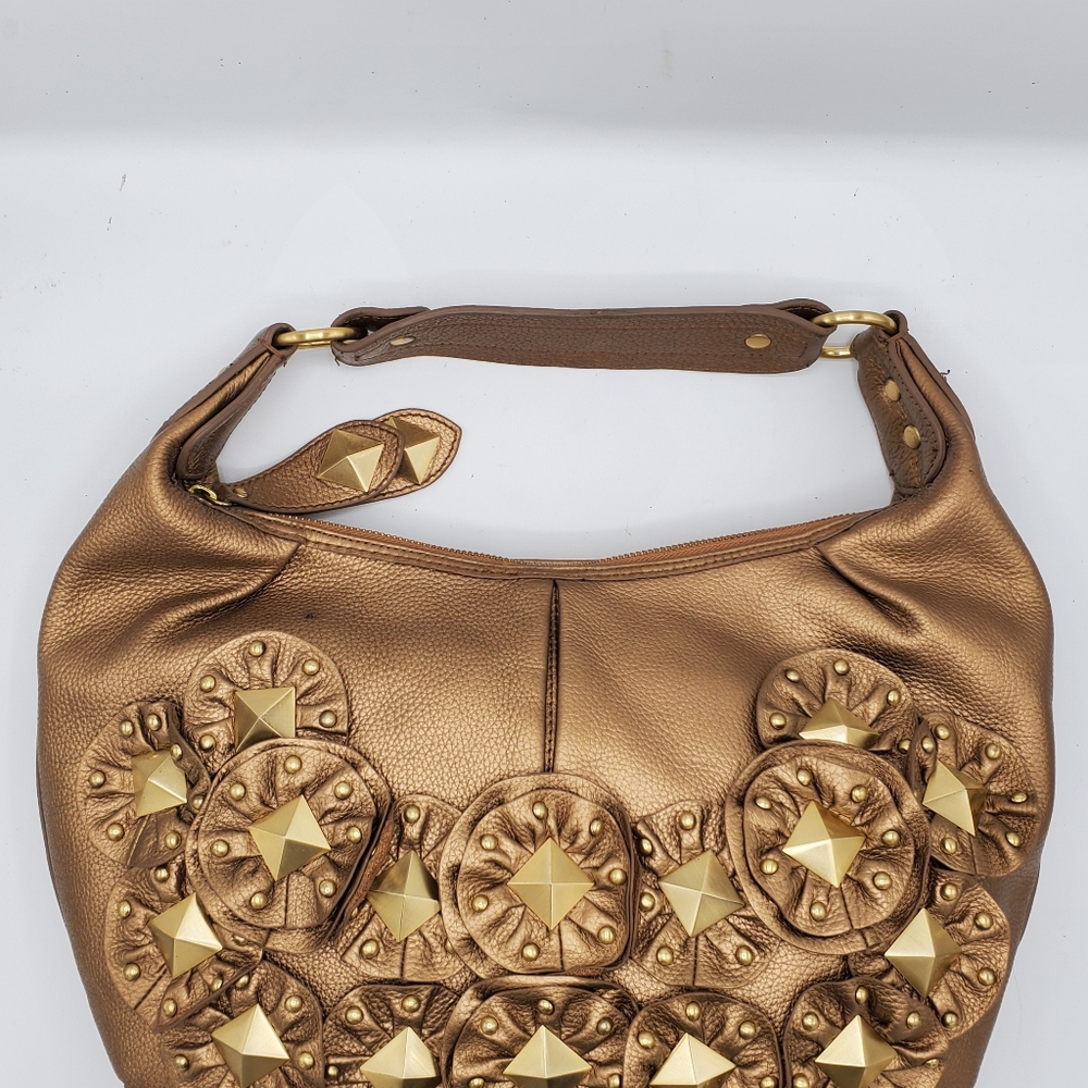 ISABELLA FIORE leather purse.